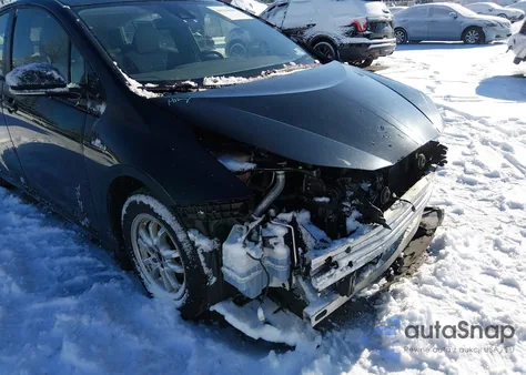 2019 Toyota Prius Le from USA, damaged, VIN JTDL9RFU6K3003133